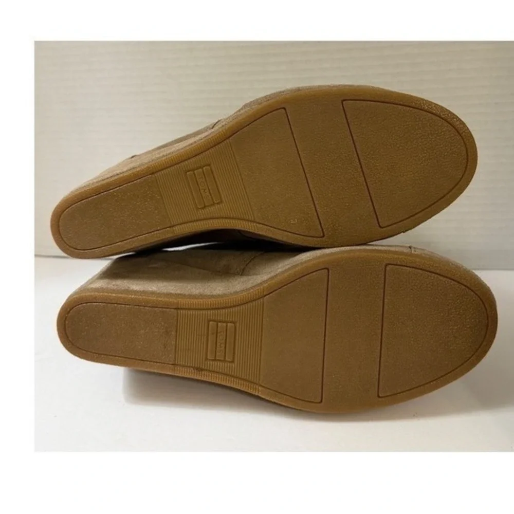 TOMS Desert Wedge Taupe Suede Lace Up Ankle Booties Womens 9.5 741115
